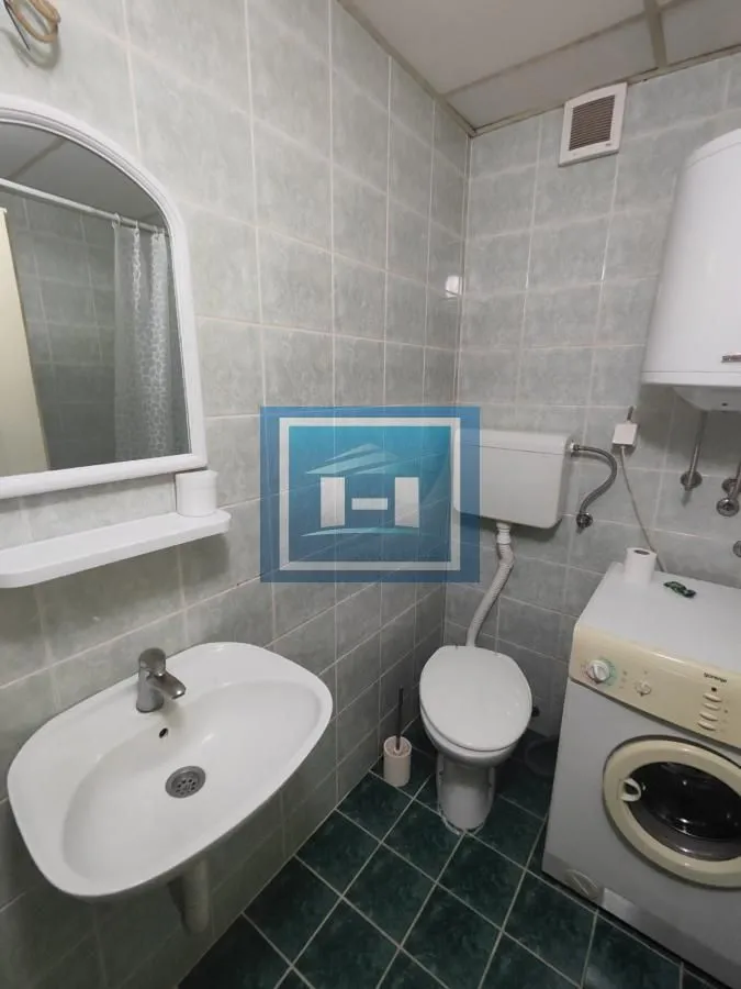 Izdavanje, garsonjera, 30m², Centar, Jagodina