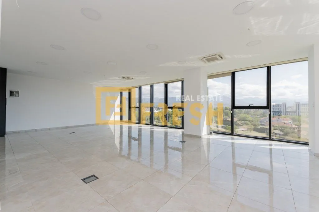 Rent, office space, 100m², Preko Morače, Podgorica