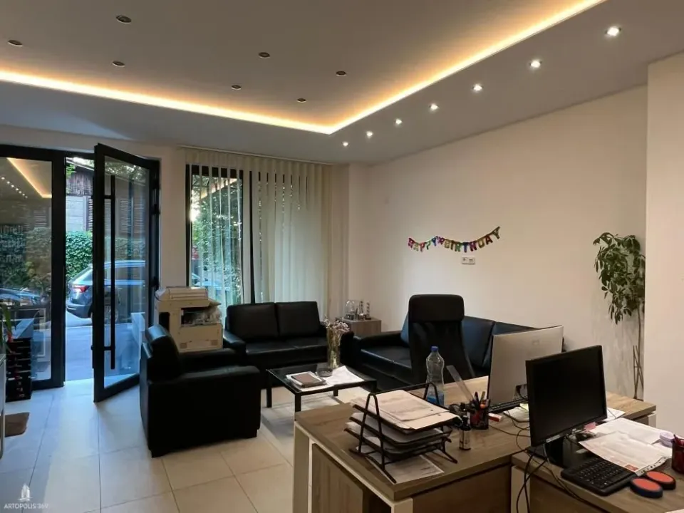 Rent, office space, 59m², Vračar Sve Podlokacije, Beograd