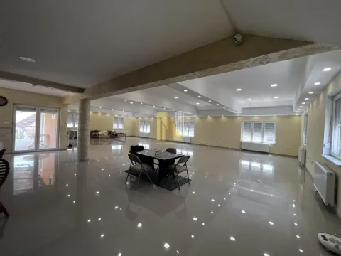 Rent, office space, 200m², Kać, Novi Sad Sve Podlokacije