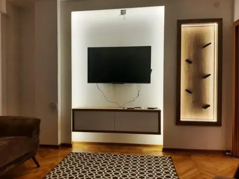 Izdavanje, dvosoban stan, 75m², Centar, Niš - image 5