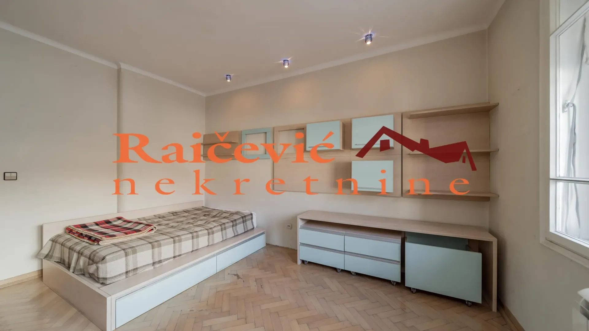 Prodaja, trosoban stan, 72m², Zeleni Venac, Beograd