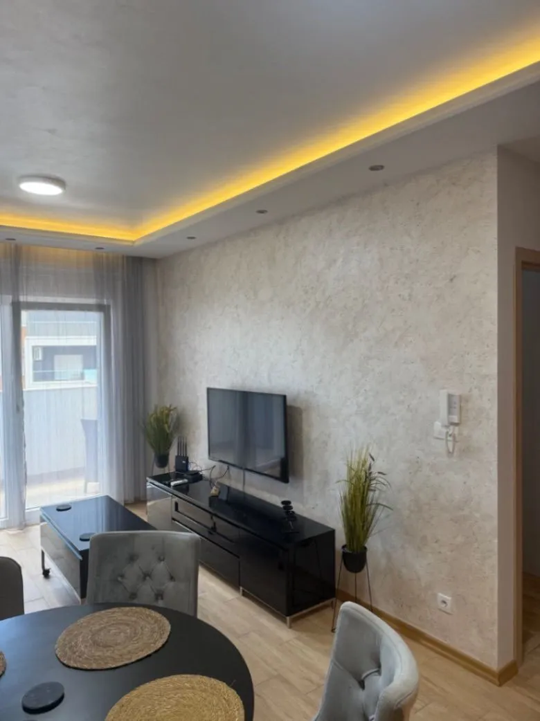 Rent, one bedroom apartment, 43m², Bijeli Do, Budva