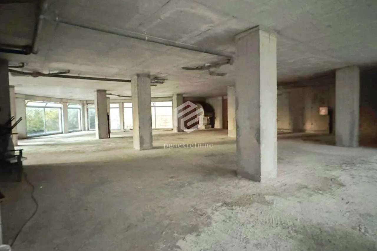 Rent, office space, 406m², Petrovac, Budva