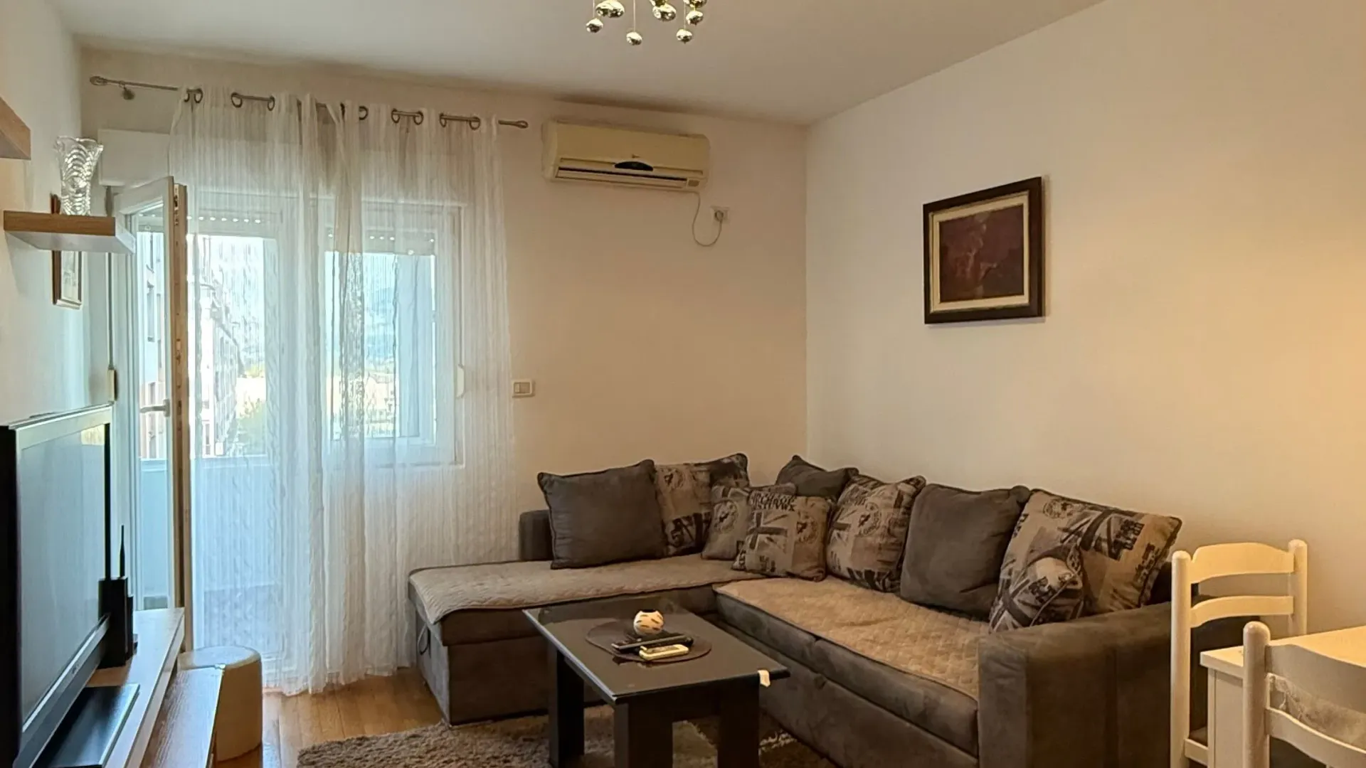Stan-na-dan, dvosoban stan, 45m², Stari Aerodrom, Podgorica