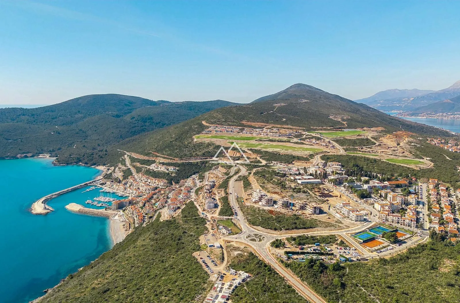 Prodaja, jednosoban stan, 65m², Luštica Bay, Tivat