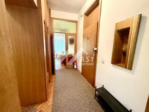 Izdavanje, trosoban stan, 85m², Centar, Novi Sad - image 5