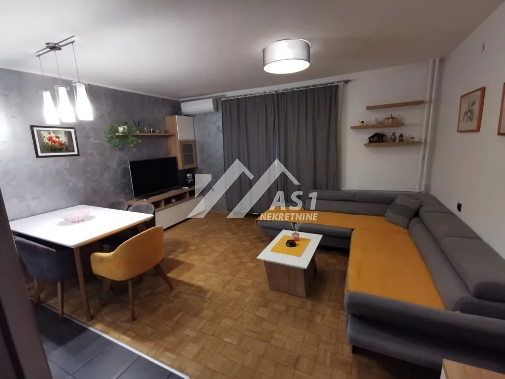 Izdavanje, jednosoban stan, 41m², Rotkvarija, Novi Sad Sve Podlokacije