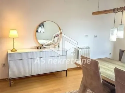 Izdavanje, trosoban stan, 75m², Crveni Krst, Beograd - image 7