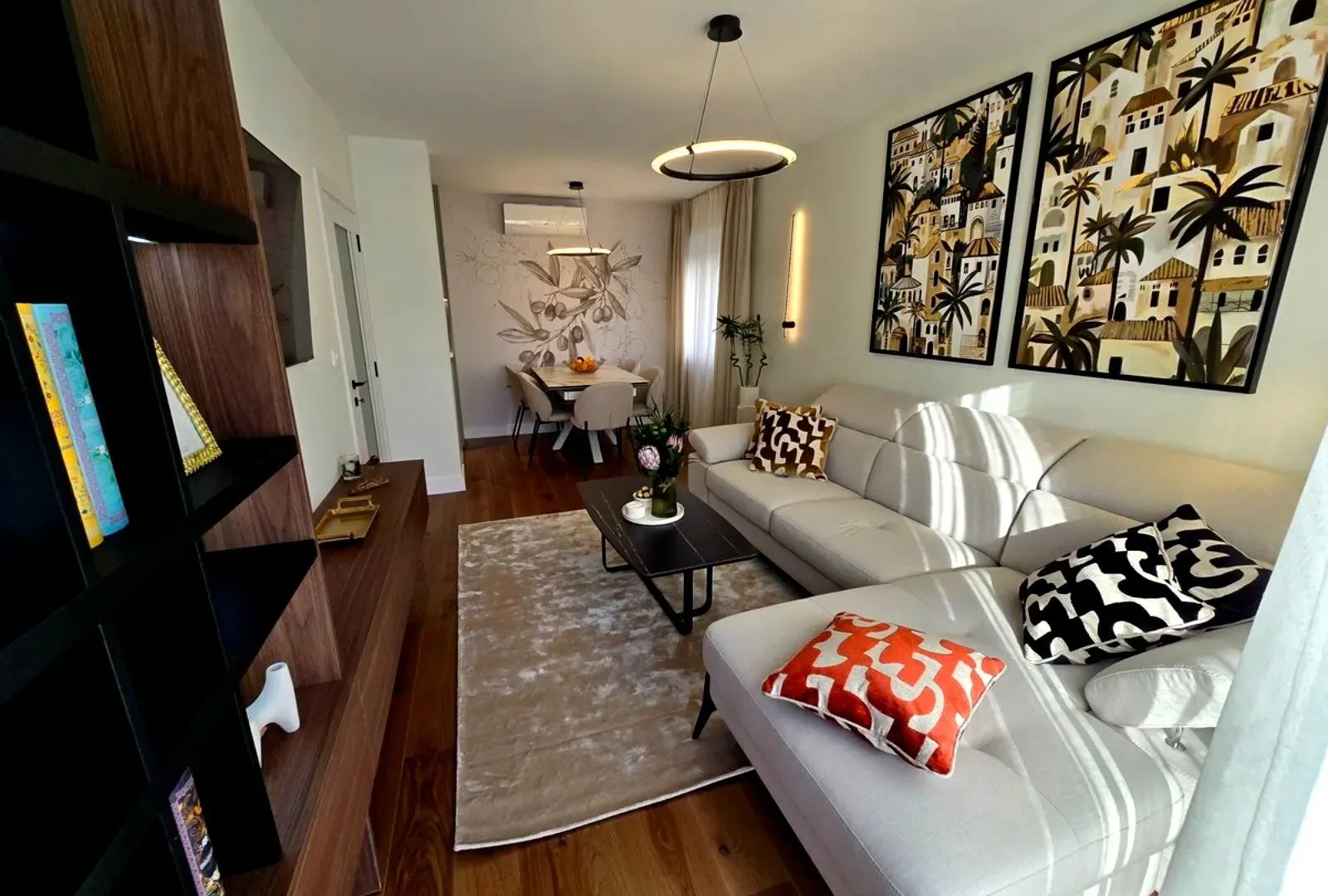 Prodaja, dvosoban stan, 70m², Tivat, Crna Gora