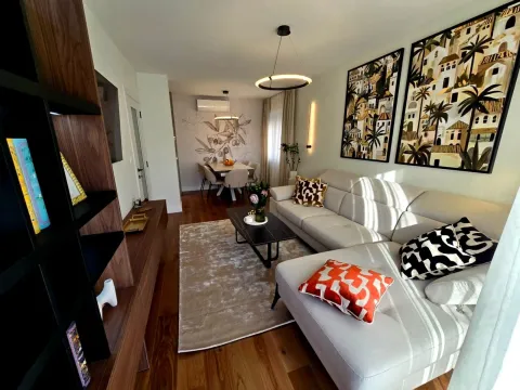 Prodaja, dvosoban stan, 70m², Tivat, Crna Gora - image 2