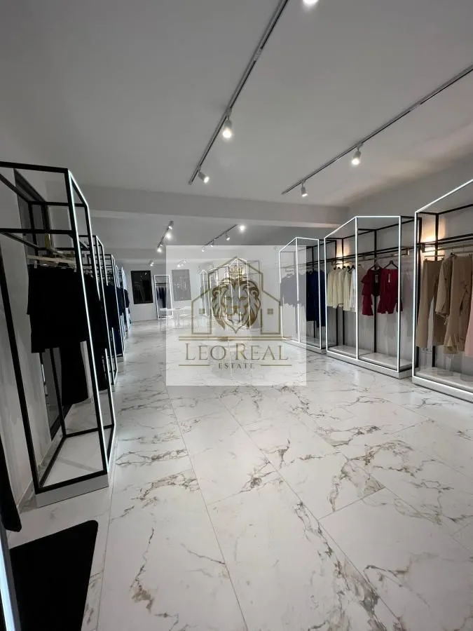 Izdavanje, poslovni prostor, 450m², Obrenovac, Beograd