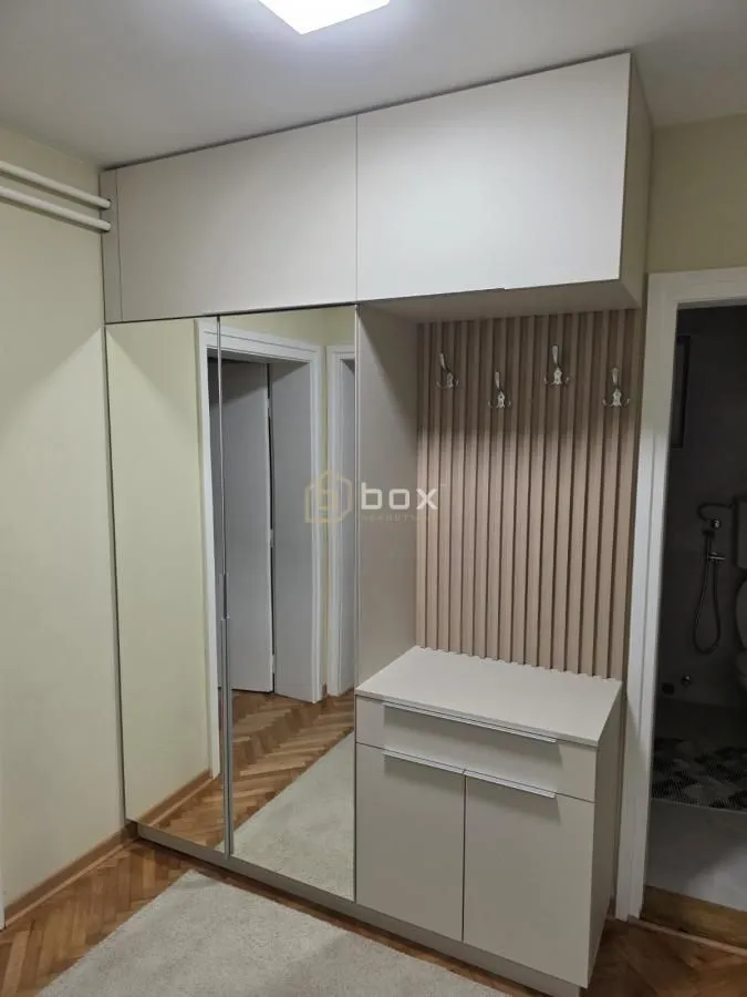 Izdavanje, dvosoban stan, 95m², Crveni Krst, Niš