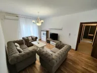 Izdavanje, dvosoban stan, 73m², Tuški Put, Podgorica - image 4