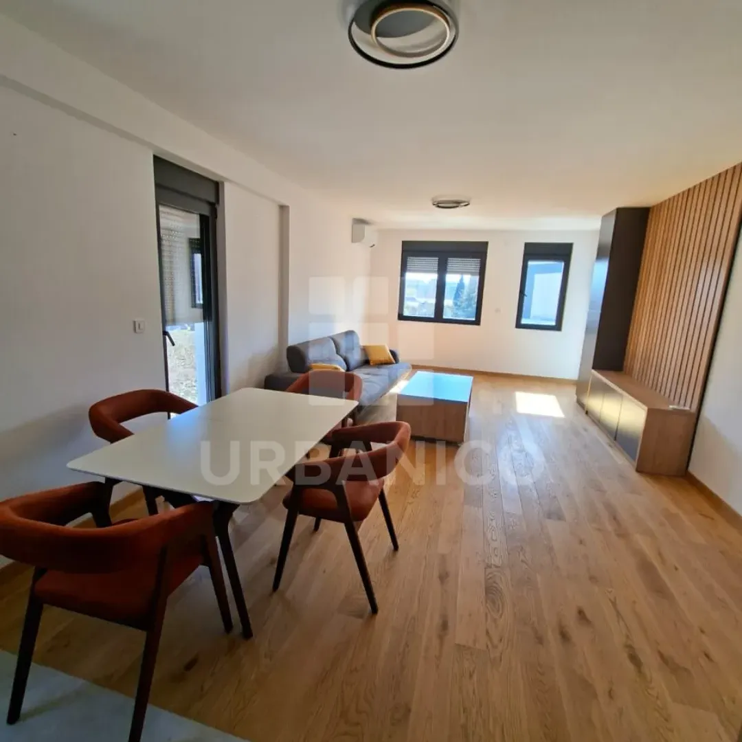 Prodaja, jednosoban stan, 56m², Tološi, Podgorica