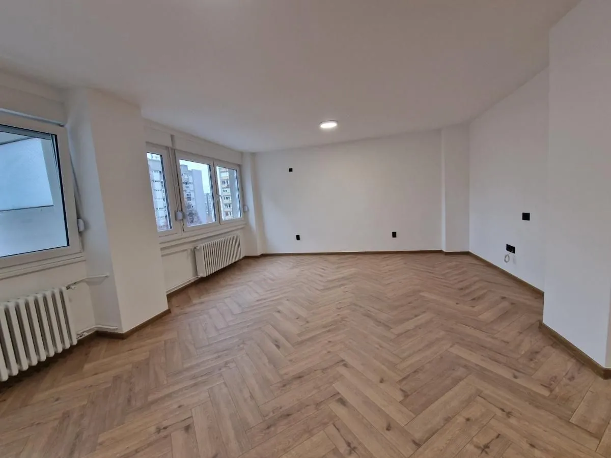 Prodaja, trosoban stan, 73m², Rotkvarija, Novi Sad Sve Podlokacije