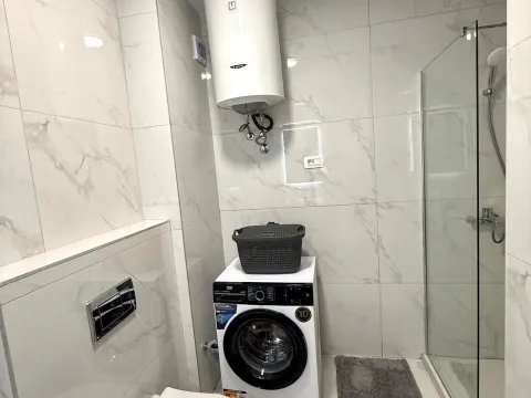 Izdavanje, dvosoban stan, 77m², City Kvart, Podgorica - image 11