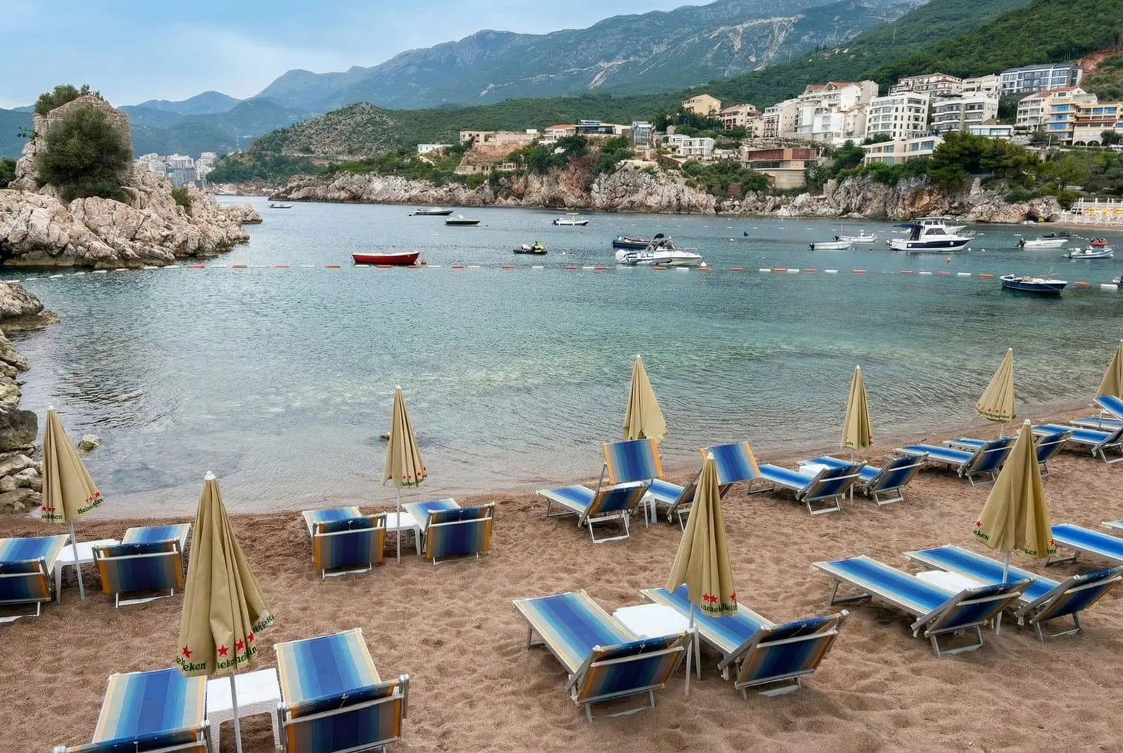Prodaja, dvosoban stan, 78m², Pržno, Budva