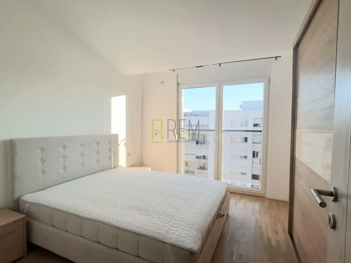 Prodaja, jednosoban stan, 45m², Blok 9, Podgorica