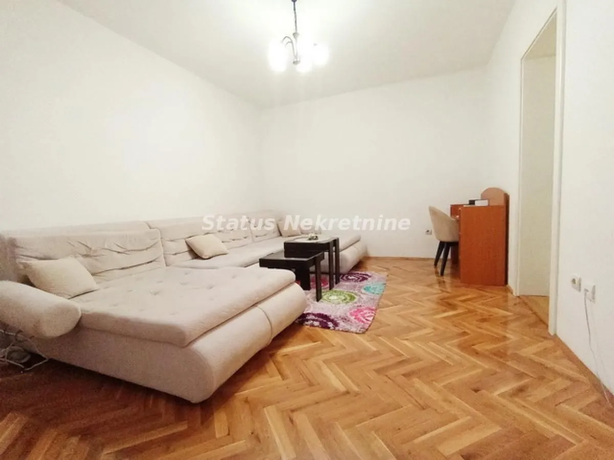 Izdavanje, dvosoban stan, 49m², Socijalno, Novi Sad Sve Podlokacije