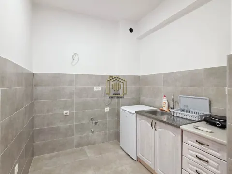 Izdavanje, poslovni prostor, 43m², Zabjelo, Podgorica - image 2