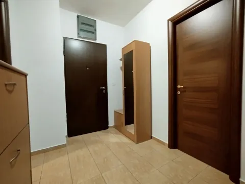 Rent, two bedroom apartment, 80m², City Kvart, Podgorica - image 6