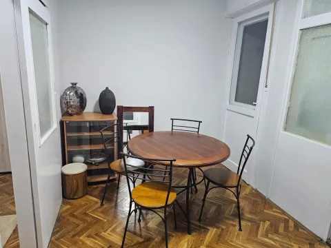 Izdavanje, dvosoban stan, 72m², Tuški Put, Podgorica - image 2