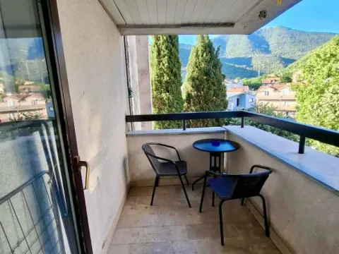 Rent, two bedroom apartment, 84m², Seljanovo, Tivat - image 9