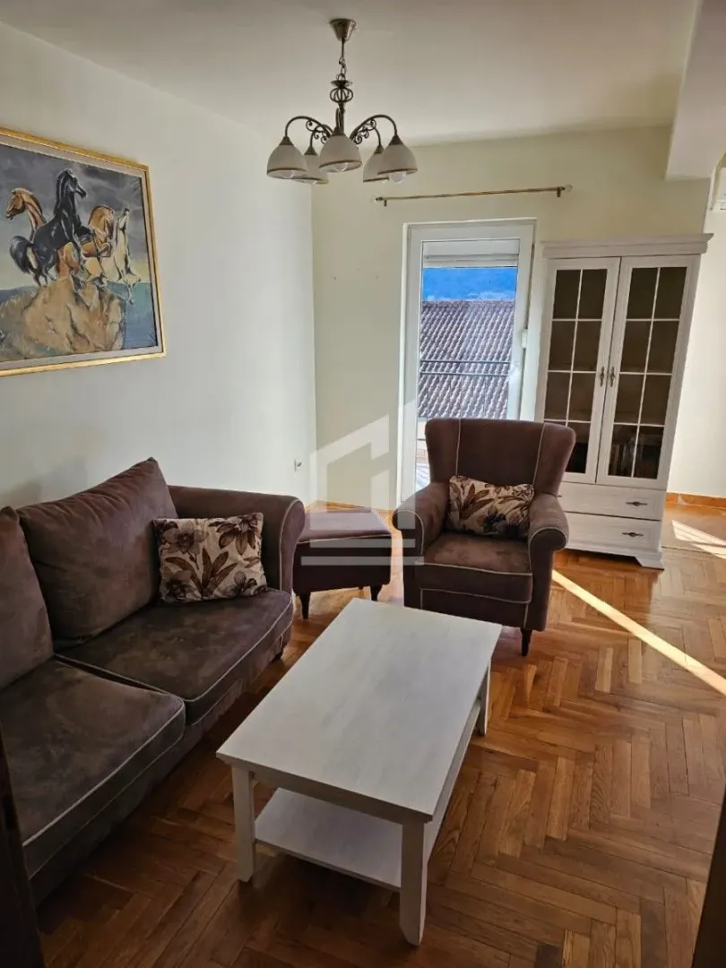Prodaja, trosoban stan, 88m², Dobrota, Kotor