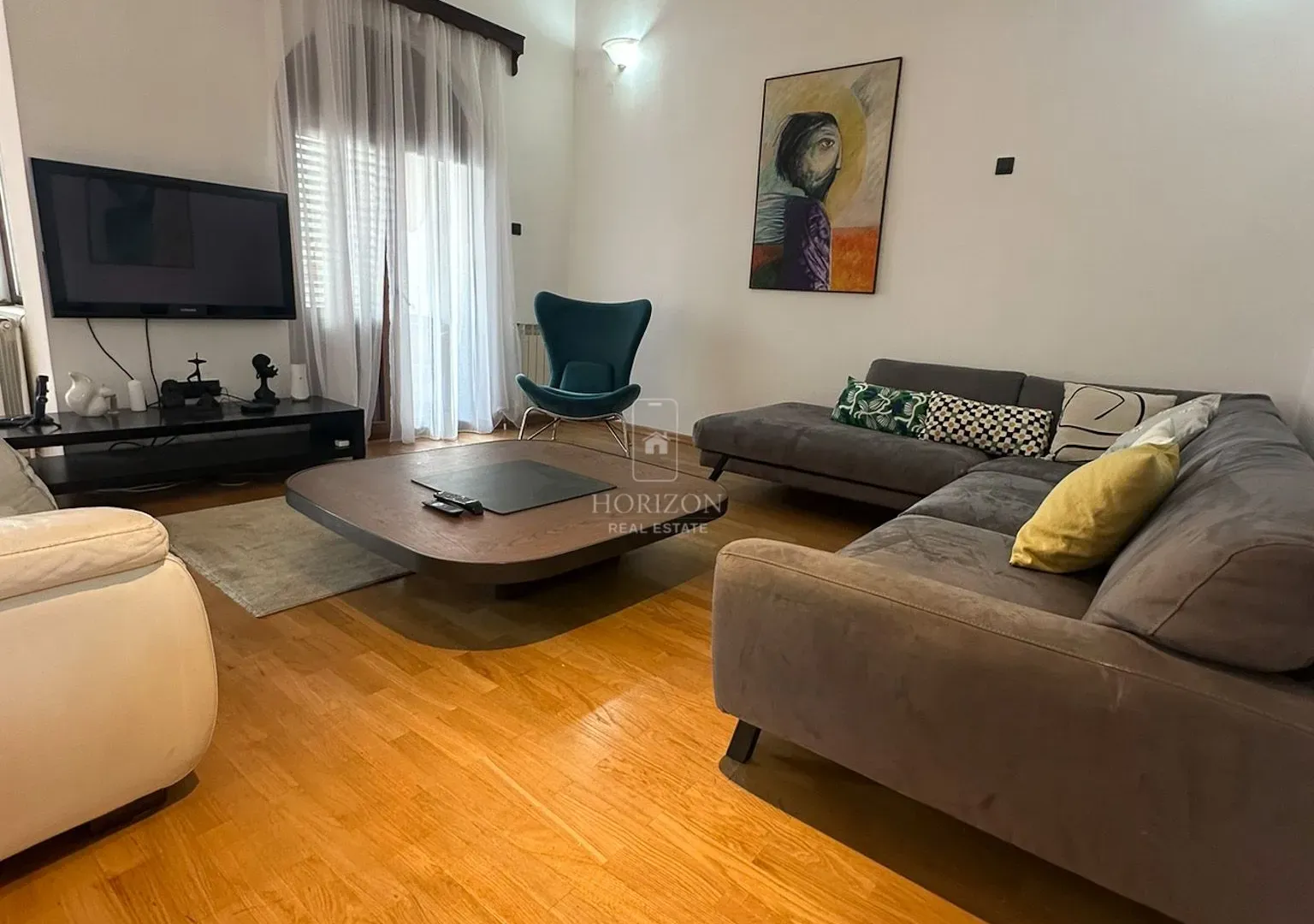 Rent, house, 300m², Gorica C, Podgorica