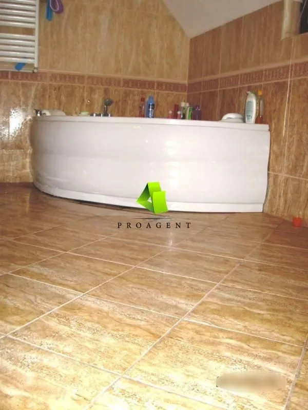 Sale, house, 650m², Crveni Krst, Niš