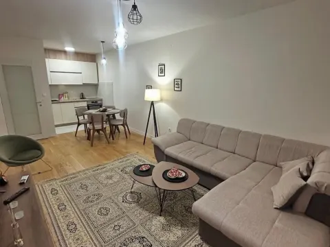 Rent, one bedroom apartment, 50m², City Kvart, Podgorica - image 1