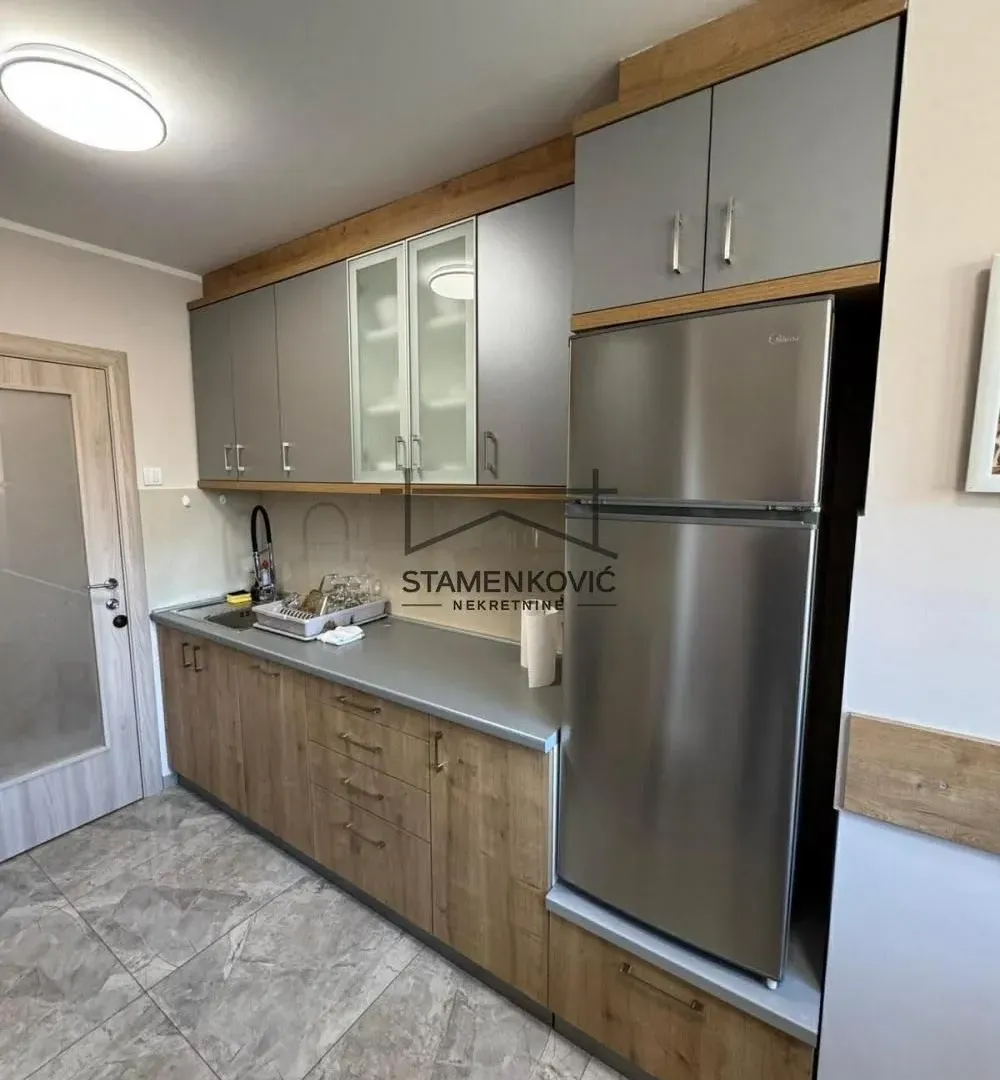Izdavanje, dvosoban stan, 67m², Liman 3, Novi Sad Sve Podlokacije