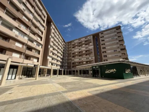 Izdavanje, trosoban stan, 100m², Central Point, Podgorica - image 2