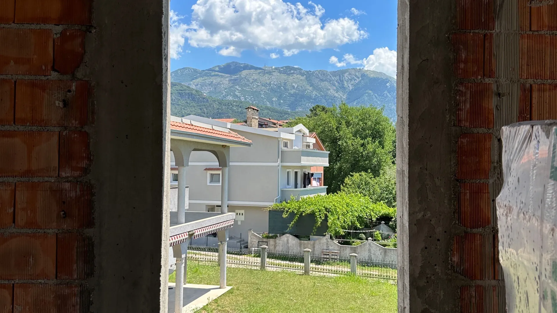 Prodaja, jednosoban stan, 48m², Dumidran, Tivat