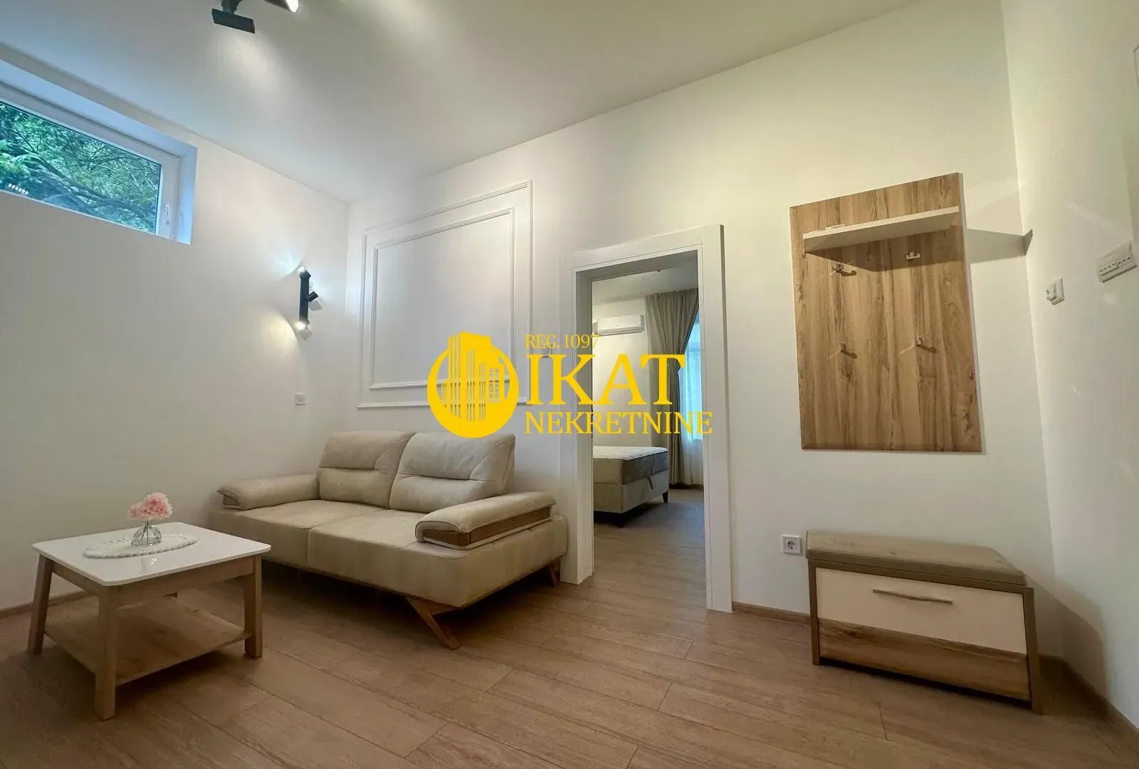 Sale, two bedroom apartment, 49m², Slavija, Vračar Sve Podlokacije