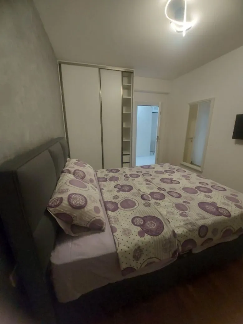Izdavanje, dvosoban stan, 70m², Zabjelo, Podgorica