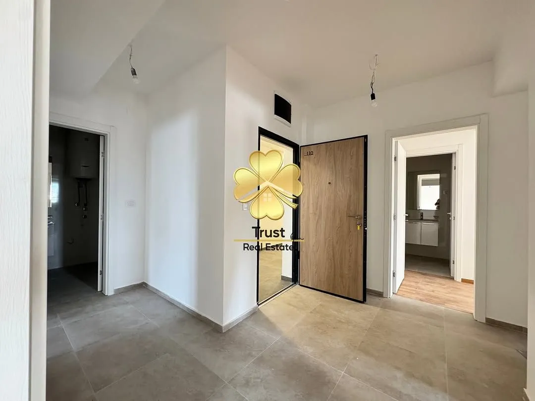 Prodaja, trosoban stan, 106m², Stari Aerodrom, Podgorica
