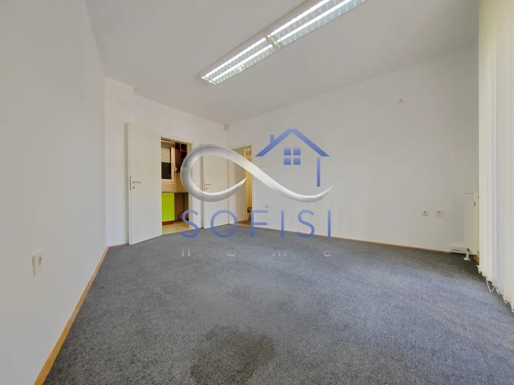 Rent, office space, 61m², Grbavica, Novi Sad Sve Podlokacije