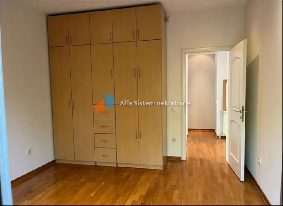 Rent, house, 220m², Senjak, Beograd