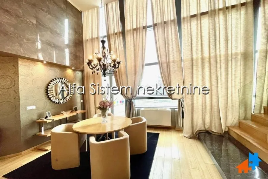 Izdavanje, dvosoban stan, 209m², Kalenić Pijaca, Vračar Sve Podlokacije