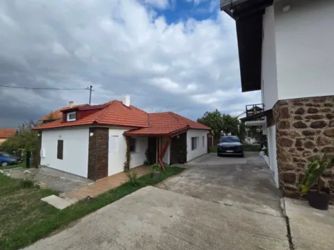 Sale, house, 128m², Čerević, Beočin