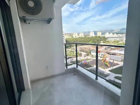 Izdavanje, jednosoban stan, 51m², Tološi, Podgorica - image 9