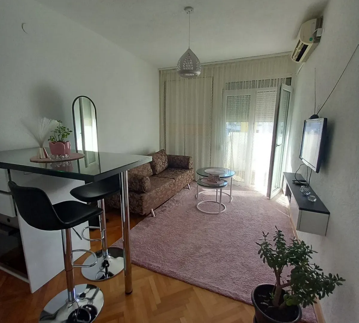 Rent, studio apartment, 20m², Centar, Podgorica