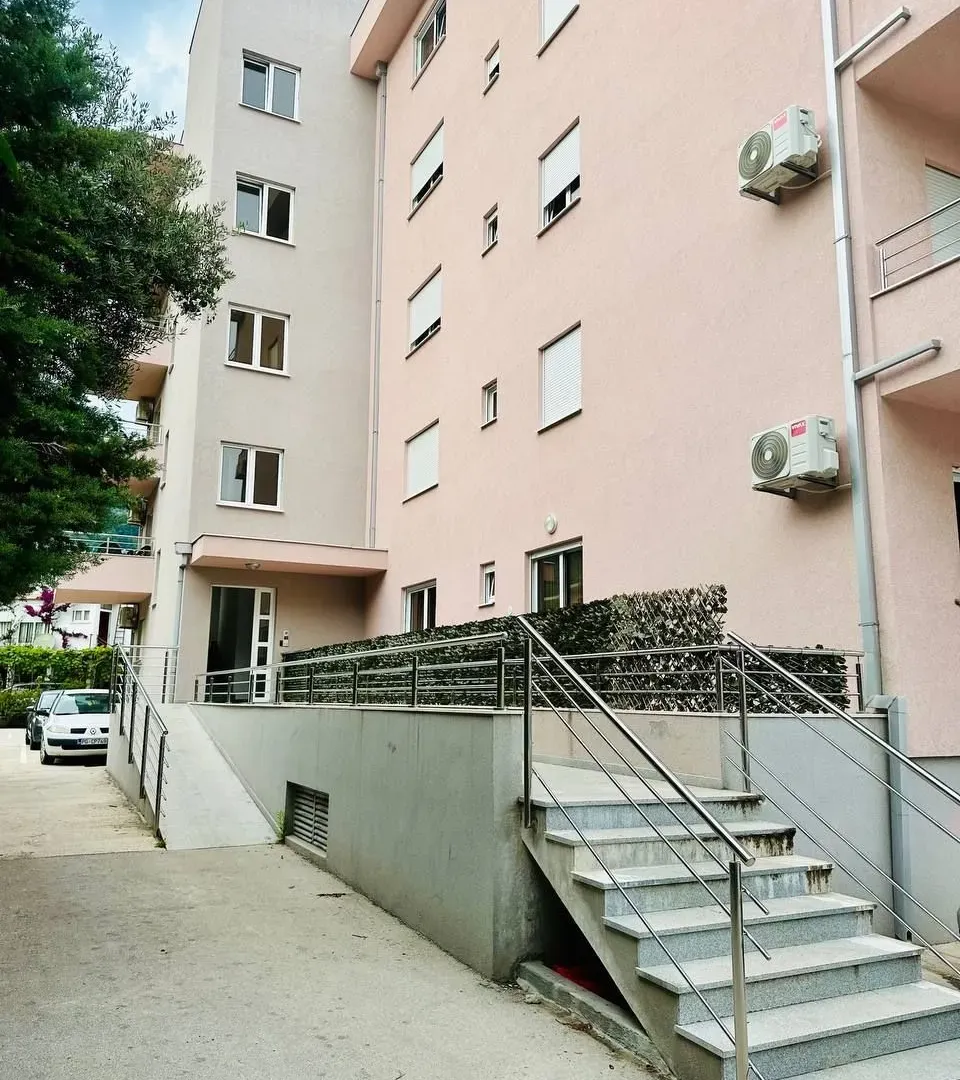 Sale, two bedroom apartment, 64m², Velji Vinogradi, Budva