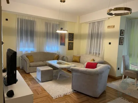 Rent, four bedroom apartment, 76m², Centar, Podgorica