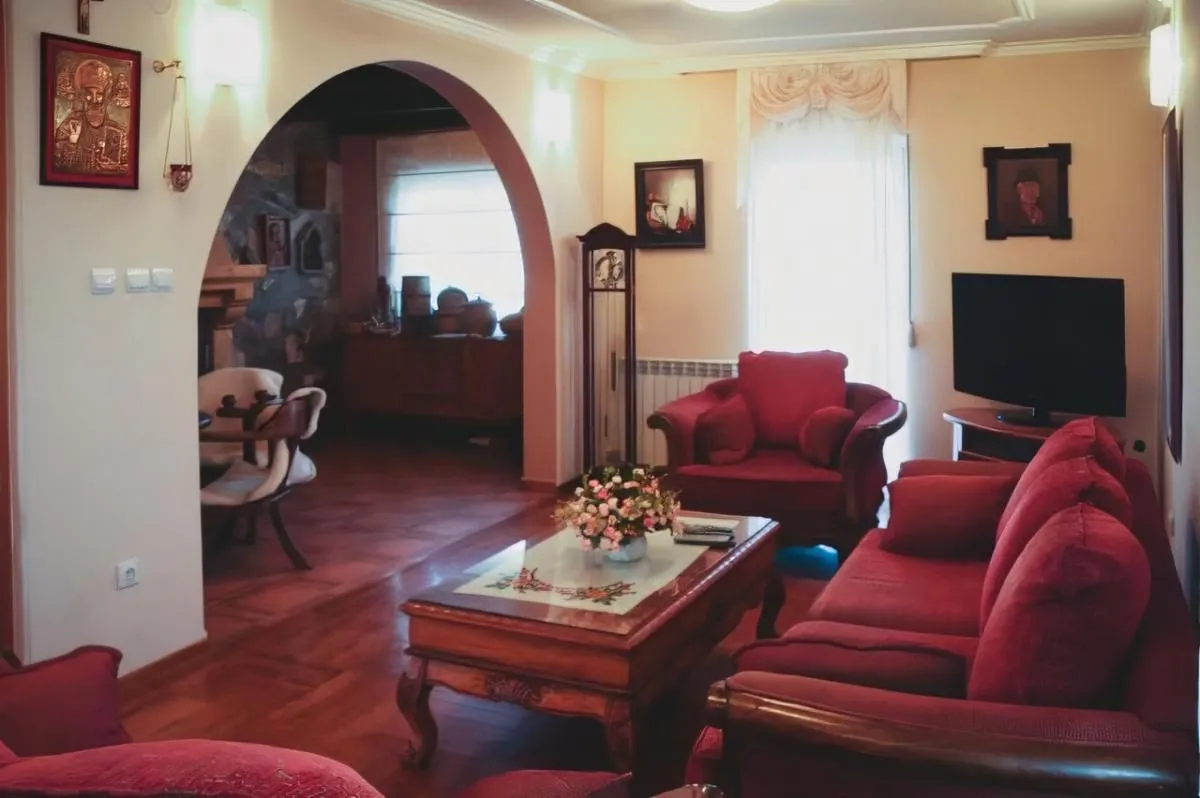Prodaja, kuća, 200m², Donji Kokoti, Podgorica