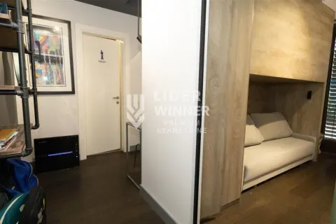 Prodaja, četvorosoban stan, 213m², Vračar Centar, Vračar Sve Podlokacije - image 16