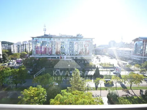 Izdavanje, dvosoban stan, 85m², Preko Morače, Podgorica - image 15