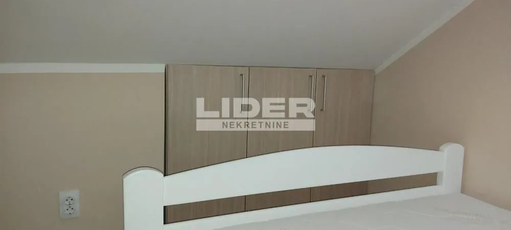 Izdavanje, trosoban stan, 60m², Brace Jerković, Voždovac Sve Podlokacije